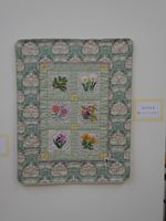 ���D�����ɂ܂�āi72�~57�j
�͌��Ђ�q