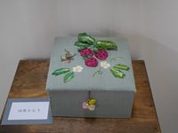 カルトナージュ いちごとちょう
田原かおり